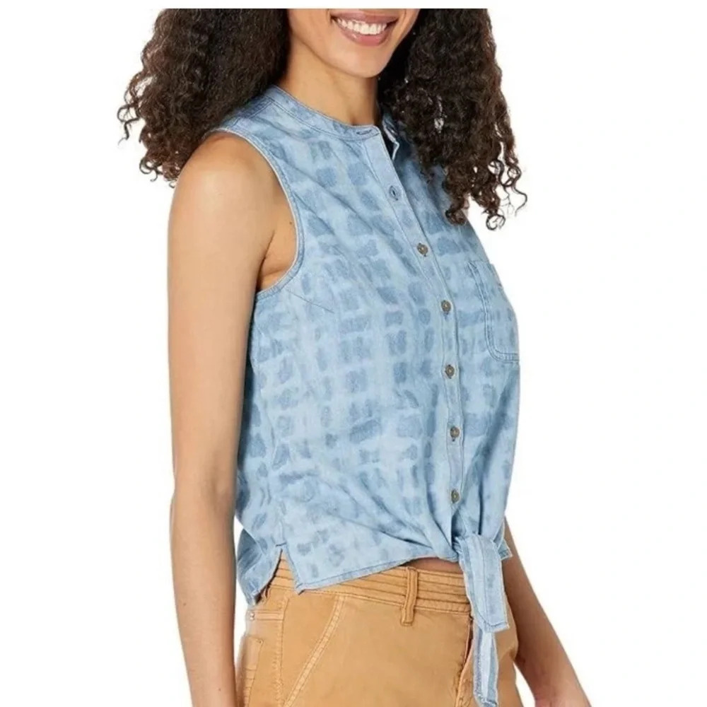Prana Sunrise Peak Top Women's M Denim Tye Dye Blue Button Down Sleveless Top
